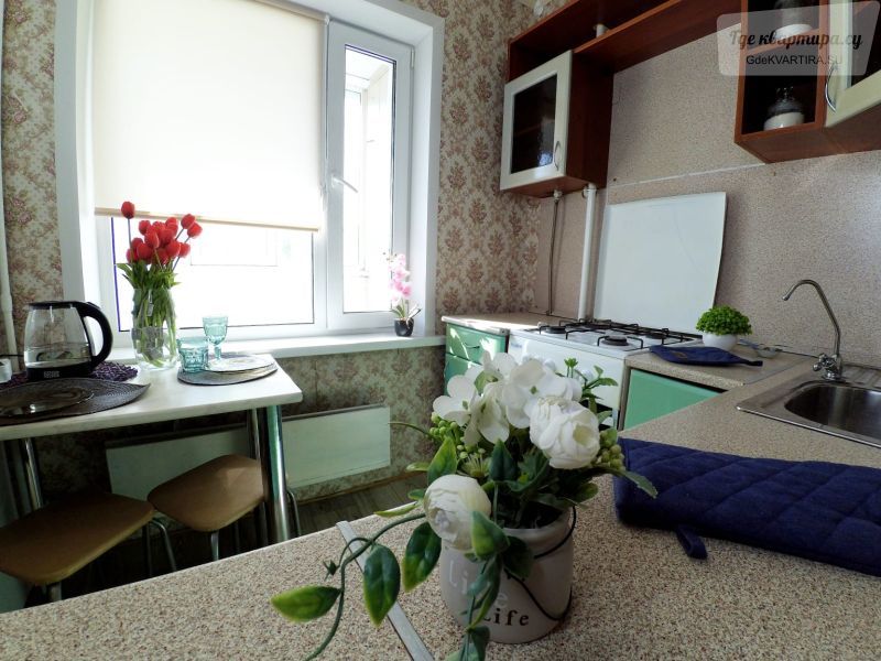 улица Адоратского, 52