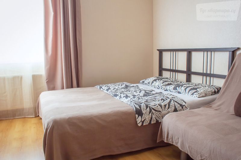 проспект Королёва, 7