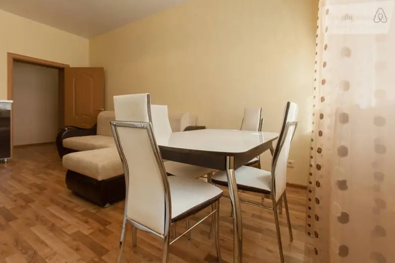 улица Парижской Коммуны, 19