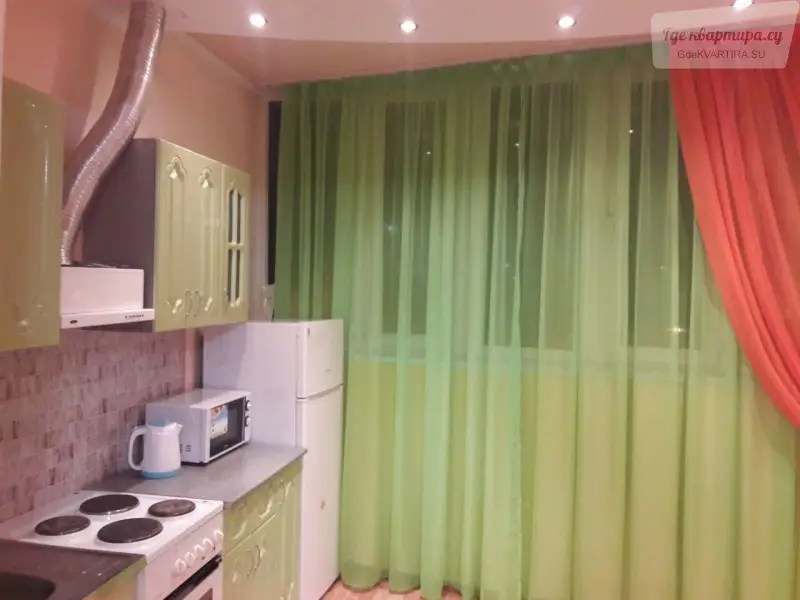 улица Иосифа Каролинского, 8