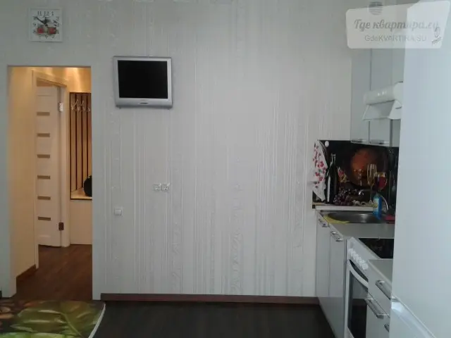 улица Иосифа Каролинского, 16