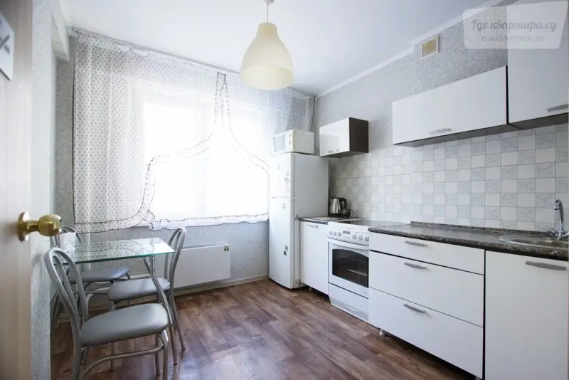Караульная улица, 40