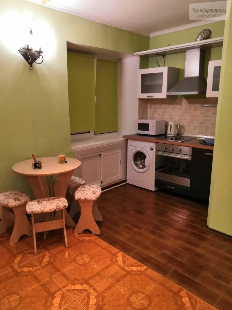 улица Парижской Коммуны, 40