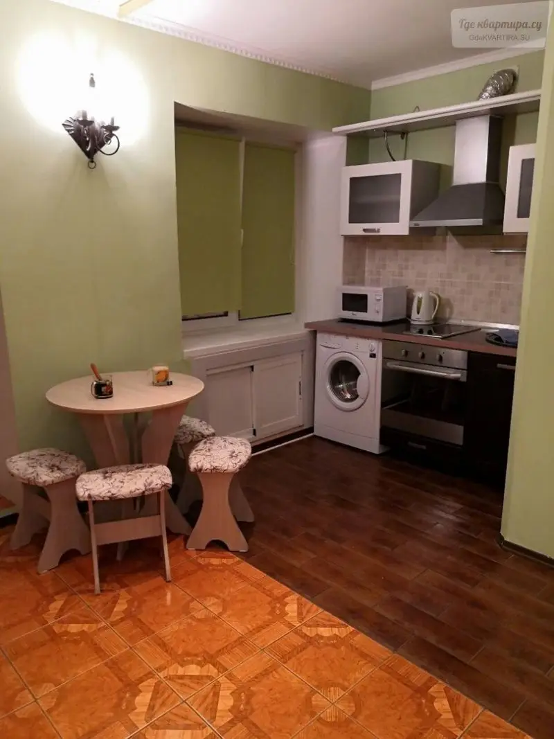 улица Парижской Коммуны, 40